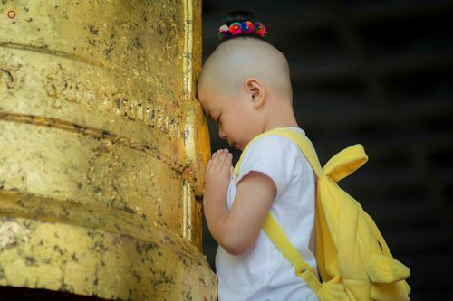 ภาพ No.27965:พิธีปิดแผ่นทองระฆังธรรม เข้าสู่ยุคชาวศิวิไลซ์และพิธีสวดธัมมจักกัปปวัตนสูตร