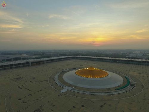 ภาพ No.27976:พิธีปิดแผ่นทองระฆังธรรม เข้าสู่ยุคชาวศิวิไลซ์และพิธีสวดธัมมจักกัปปวัตนสูตร