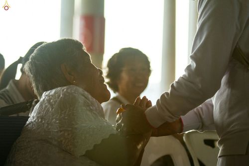 ภาพ No.27990:พิธีปิดแผ่นทองระฆังธรรม เข้าสู่ยุคชาวศิวิไลซ์และพิธีสวดธัมมจักกัปปวัตนสูตร