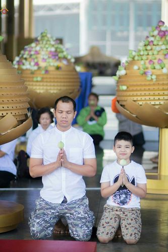 ภาพ No.28001:พิธีปิดแผ่นทองระฆังธรรม เข้าสู่ยุคชาวศิวิไลซ์และพิธีสวดธัมมจักกัปปวัตนสูตร