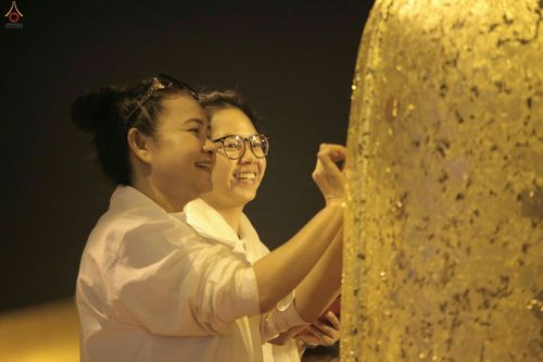 ภาพ No.28012:พิธีปิดแผ่นทองระฆังธรรม เข้าสู่ยุคชาวศิวิไลซ์และพิธีสวดธัมมจักกัปปวัตนสูตร