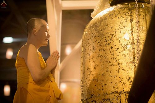 ภาพ No.28029:พิธีปิดแผ่นทองระฆังธรรม เข้าสู่ยุคชาวศิวิไลซ์และพิธีสวดธัมมจักกัปปวัตนสูตร