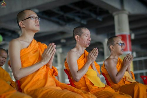 ภาพ No.28037:พิธีปิดแผ่นทองระฆังธรรม เข้าสู่ยุคชาวศิวิไลซ์และพิธีสวดธัมมจักกัปปวัตนสูตร