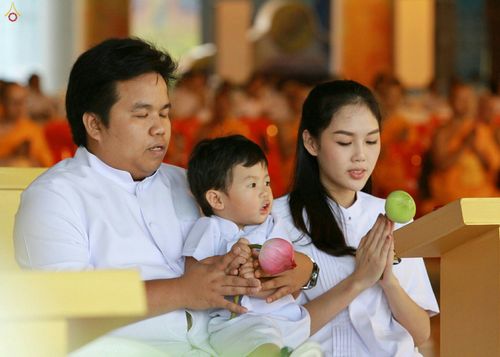 ภาพ No.28040:พิธีปิดแผ่นทองระฆังธรรม เข้าสู่ยุคชาวศิวิไลซ์และพิธีสวดธัมมจักกัปปวัตนสูตร