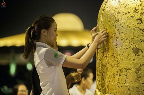 ภาพ No.28041:พิธีปิดแผ่นทองระฆังธรรม เข้าสู่ยุคชาวศิวิไลซ์และพิธีสวดธัมมจักกัปปวัตนสูตร