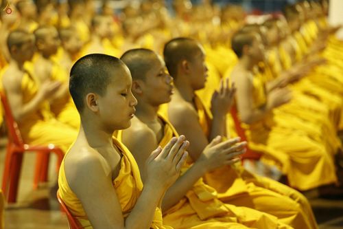 ภาพ No.28051:พิธีปิดแผ่นทองระฆังธรรม เข้าสู่ยุคชาวศิวิไลซ์และพิธีสวดธัมมจักกัปปวัตนสูตร