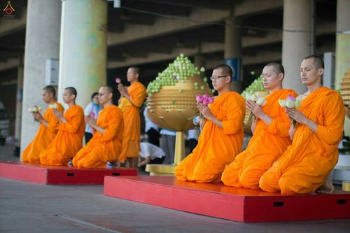 ภาพ No.28073:พิธีปิดแผ่นทองระฆังธรรม เข้าสู่ยุคชาวศิวิไลซ์และพิธีสวดธัมมจักกัปปวัตนสูตร