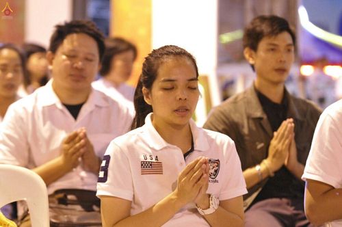 ภาพ No.28110:พิธีปิดแผ่นทองระฆังธรรม เข้าสู่ยุคชาวศิวิไลซ์ และพิธีสวดธัมมจักกัปปวัตนสูตร มุ่งสู่ความสำเร็จ ๑๒,๓๔๕,๖๗๘ จบ