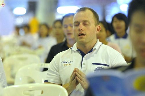 ภาพ No.28113:พิธีปิดแผ่นทองระฆังธรรม เข้าสู่ยุคชาวศิวิไลซ์ และพิธีสวดธัมมจักกัปปวัตนสูตร มุ่งสู่ความสำเร็จ ๑๒,๓๔๕,๖๗๘ จบ