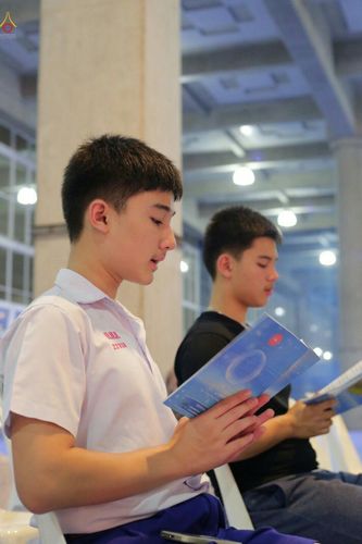 ภาพ No.28126:พิธีปิดแผ่นทองระฆังธรรม เข้าสู่ยุคชาวศิวิไลซ์ และพิธีสวดธัมมจักกัปปวัตนสูตร มุ่งสู่ความสำเร็จ ๑๒,๓๔๕,๖๗๘ จบ