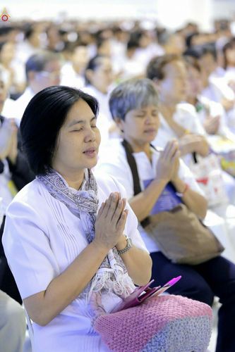 ภาพ No.28151:พิธีปิดแผ่นทองระฆังธรรม เข้าสู่ยุคชาวศิวิไลซ์ และพิธีสวดธัมมจักกัปปวัตนสูตร มุ่งสู่ความสำเร็จ ๑๒,๓๔๕,๖๗๘ จบ