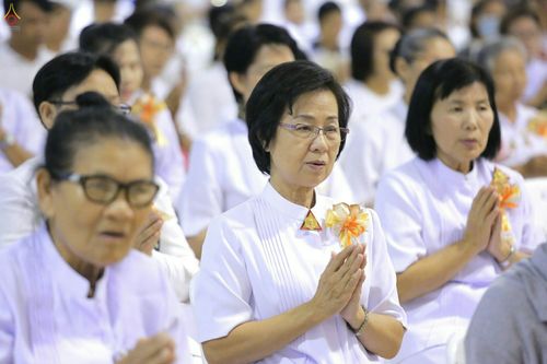 ภาพ No.28152:พิธีปิดแผ่นทองระฆังธรรม เข้าสู่ยุคชาวศิวิไลซ์ และพิธีสวดธัมมจักกัปปวัตนสูตร มุ่งสู่ความสำเร็จ ๑๒,๓๔๕,๖๗๘ จบ