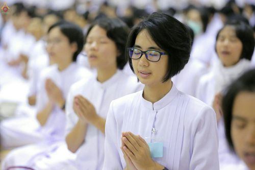 ภาพ No.28163:พิธีปิดแผ่นทองระฆังธรรม เข้าสู่ยุคชาวศิวิไลซ์ และพิธีสวดธัมมจักกัปปวัตนสูตร มุ่งสู่ความสำเร็จ ๑๒,๓๔๕,๖๗๘ จบ