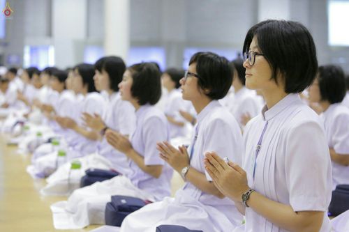 ภาพ No.28161:พิธีปิดแผ่นทองระฆังธรรม เข้าสู่ยุคชาวศิวิไลซ์ และพิธีสวดธัมมจักกัปปวัตนสูตร มุ่งสู่ความสำเร็จ ๑๒,๓๔๕,๖๗๘ จบ