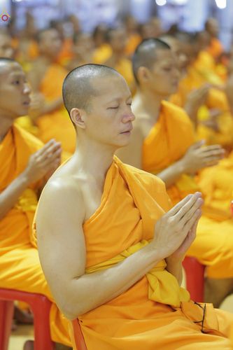 ภาพ No.28179:พิธีปิดแผ่นทองระฆังธรรม เข้าสู่ยุคชาวศิวิไลซ์ และพิธีสวดธัมมจักกัปปวัตนสูตร มุ่งสู่ความสำเร็จ ๑๒,๓๔๕,๖๗๘ จบ