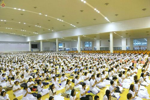 ภาพ No.28181:พิธีปิดแผ่นทองระฆังธรรม เข้าสู่ยุคชาวศิวิไลซ์ และพิธีสวดธัมมจักกัปปวัตนสูตร มุ่งสู่ความสำเร็จ ๑๒,๓๔๕,๖๗๘ จบ