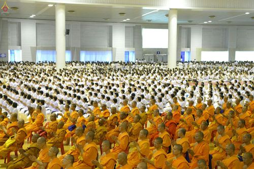 ภาพ No.28183:พิธีปิดแผ่นทองระฆังธรรม เข้าสู่ยุคชาวศิวิไลซ์ และพิธีสวดธัมมจักกัปปวัตนสูตร มุ่งสู่ความสำเร็จ ๑๒,๓๔๕,๖๗๘ จบ