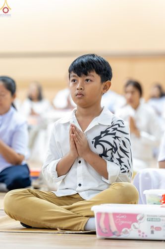 ภาพ No.280545:วันที่ 28 ธันวาคม พ.ศ.2568 พิธีถวายอุปกรณ์ทำความสะอาด ณ ห้องแก้วสารพัดนึก วัดพระธรรมกาย