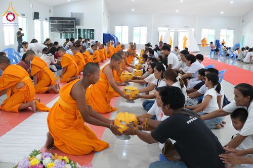 ภาพ No.319677:วันเสาร์ที่ 4 เมษายน พ.ศ.2569 พิธีขอขมา มอบผ้าไตร บรรพชาสามเณร ศูนย์อบรมเยาวชนนครปฐม