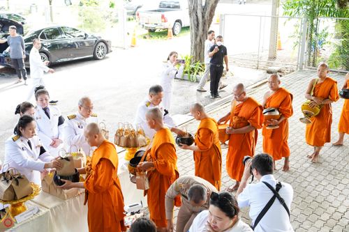 ภาพ No.335943:วันพุธที่ 17 มิถุนายน พ.ศ.2569 พิธีบำเพ็ญกุศลทักษิณานุปทานสัตตมวาร (ครบ 7 วัน) อุทิศถวายพระกุศล แด่สมเด็จพระเจ้าลูกเธอ เจ้าฟ้ากรมหลวงราชสาริณีสิริพัชร มหาวัชรราชธิดา ณ วัดพระธรรมกาย จังหวัดปทุมธานี
