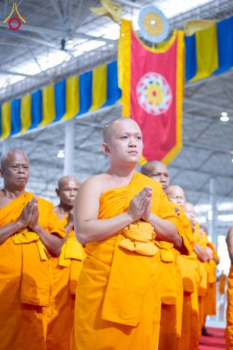 ภาพ No.308694:วันที่ 1 กุมภาพันธ์ พ.ศ. 2569 พิธีรับประกาศนียบัตร และพระของขวัญพระธรรมยาตรา ณ สภาธรรมกายสากล วัดพระธรรมกาย จ.ปทุมธานี