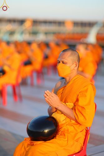 ภาพ No.68706:พิธีตักบาตรฉลองพระใหม่ วันที่ 1 มกราคม พ.ศ. 2566 ณ วัดพระธรรมกาย จ.ปทุมธานี