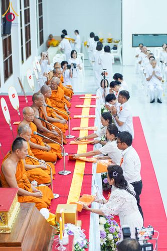 ภาพ No.315856:วันพฤหัสบดีที่ 26 มีนาคม พ.ศ. 2569 พิธีบำเพ็ญกุศล คุณพ่อณรงค์ จินตมากุล  สิริอายุ 99 ปี 11 เดือน โยมบิดา พระครูปลัดรัตนวีรวัฒน์ (รังสฤษดิ์ อิทฺธิจินตโก) ที่ปรึกษาเจ้าคณะจังหวัดปทุมธานี เจ้าอาวาสวัดพระธรรมกาย  ณ ห้องปลูกศรัทธา 2 วัดพระธรรมกาย ปทุมธานี