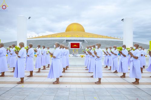ภาพ No.87787:พิธีบรรพชาอุปสมบท ในโครงการอุปสมบทหมู่บูชาธรรม วันครูผู้ค้นพบวิชชาธรรมกาย ณ วัดพระธรรมกาย ในวันเสาร์ที่ 16 กันยายน พ.ศ.2566