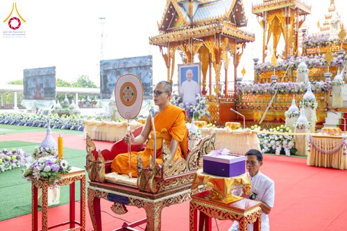 ภาพ No.316492:วันอาทิตย์ที่ 29 มีนาคม พ.ศ. 2569 พิธีทอดผ้าบังสุกุลและพิธีชำระร่าง โยมพ่อณรงค์ จินตมากุล  สิริอายุ 99 ปี 11 เดือน โยมบิดา พระครูปลัดรัตนวีรวัฒน์ (รังสฤษดิ์ อิทฺธิจินตโก) ที่ปรึกษาเจ้าคณะจังหวัดปทุมธานี เจ้าอาวาสวัดพระธรรมกาย  ณ ฌาปนสถานชั่วคราว ทางเข้า 