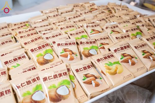 ภาพ No.287387:วันที่ 3 มกราคม พ.ศ.2569 พิธีถวายภัตตาหารเป็นสังฆทาน แด่พระธรรมยาตรา ณ วัดพระธรรมกาย  จังหวัดปทุมธานี ในโครงการธรรมยาตรา กตัญญูบูชา มหาปูชนียาจารย์ พระมงคลเทพมุนี(สด จนฺทสโร) พระผู้ปราบมาร อนุสรณ์สถาน 7 แห่ง ปีที่ 14