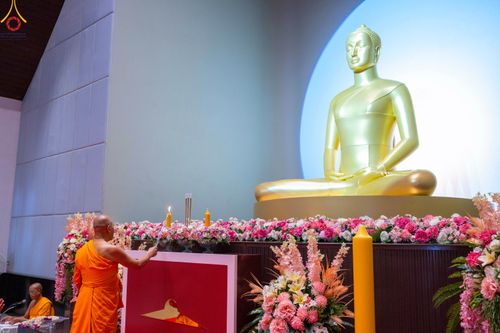 ภาพ No.82707:พิธีเวียนประทักษิณ, พิธีวันทาเจดีย์ ณ มหาธรรมกายเจดีย์  พิธีบรรพชาหมู่พระพี่เลี้ยงเข้าพรรษา, ธรรมทายาทอุดมศึกษา รุ่นที่ 50(ภาคฤดูฝน) และธรรมทายาทพุทธศาสตร์สากล รุ่นที่ 7 (ภาคฤดูฝน) วันเสาร์ที่ 17 มิถุนายน พ.ศ. 2566 ณ  โบสถ์พระไตรปิฎก วัดพระธรรมกาย จ.ปทุม