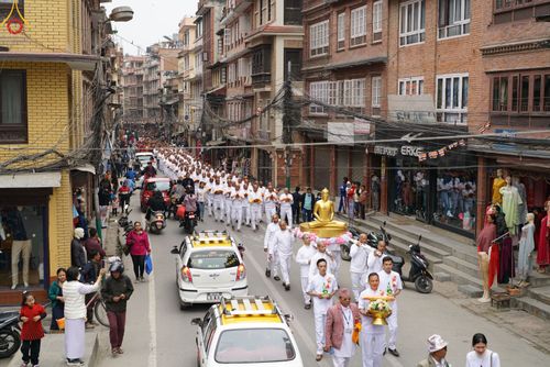 ภาพ No.77671:พิธีตัดปอยผมและปลงผมนาคธรรมทายาท ในโครงการบรรพชาสามเณรหมู่ ประเทศเนปาล วันที่ 11 มีนาคม พ.ศ.2566