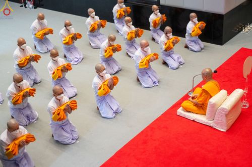 ภาพ No.83452:พิธีบรรพชาอุปสมบทหมู่ธรรมทายาทนานาชาติ (ภาคภาษาจีน) รุ่นที่ 18 ณ โบสถ์พระไตรปิฎก วัดพระธรรมกาย จ.ปทุมธานี วันเสาร์ที่ 15 กรกฎาคม 2566