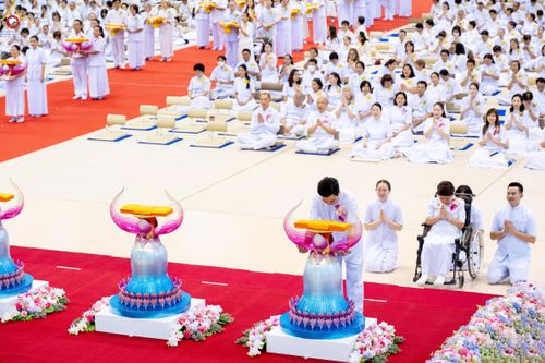 ภาพ No.240870:วันพุธที่ 27 สิงหาคม พ.ศ. 2568 พิธีทอดผ้าป่าเพื่อสร้างอาคาร  82 ปี หลวงพ่อธัมมชโย สมทบกฐินวัดพระธรรมกาย และกฐิน 30,000 วัดทั่วประเทศ ครั้งที่ 1