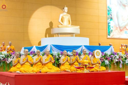 ภาพ No.167880:พิธีทอดกฐิน และ พิธีกรานกฐิน ในวันอาทิตย์ที่ 3 พฤศจิกายน พ.ศ. 2567 ณ วัดพระธรรมกาย จ.ปทุมธานี