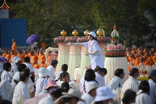 ภาพ No.204196:V.52 สารพัดV สารพัดดี ที่วัดสองพี่น้อง ในโครงการธรรมยาตรา กตัญญูบูชา มหาปูชนียาจารย์ พระมงคลเทพมุนี(สด จนฺทสโร) พระผู้ปราบมาร อนุสรณ์สถาน 7 แห่ง ปีที่ 13 ระหว่างวันที่ 2-31 มกราคม พ.ศ. 2568