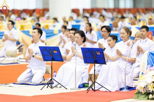 ภาพ No.147002:การต้อนรับพระสังฆาธิการ 2,000 กว่าวัดทั่วประเทศ และพิธีบูชาข้าวพระ เนื่องในวันสมาธิโลก วันอาทิตย์ที่ 4 สิงหาคม พ.ศ. 2567 ณ สภาธรรมกายสากล วัดพระธรรมกาย