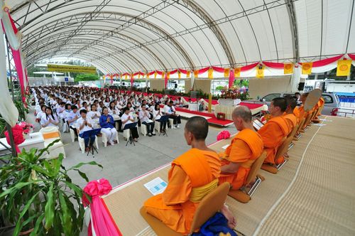 ภาพ No.24352:ประมวลภาพพิธีหล่อเทียนพรรษามหามงคลและพิธีถวายเทียนพรรษาแด่วัดทั่วประเทศ