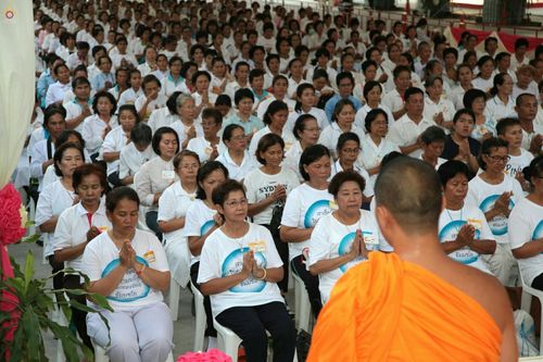 ภาพ No.24353:ประมวลภาพพิธีหล่อเทียนพรรษามหามงคลและพิธีถวายเทียนพรรษาแด่วัดทั่วประเทศ