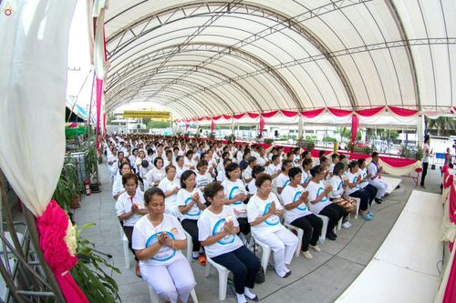 ภาพ No.24367:ประมวลภาพพิธีหล่อเทียนพรรษามหามงคลและพิธีถวายเทียนพรรษาแด่วัดทั่วประเทศ