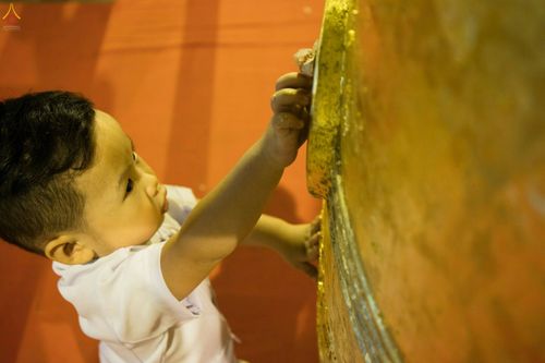 ภาพ No.27587:พิธีปิดแผ่นทองระฆังธรรม เข้าสู่ยุคชาวศิวิไลซ์และพิธีสวดธัมมจักกัปปวัตนสูตร