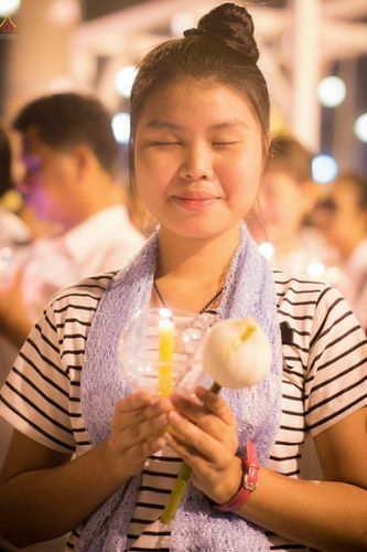 ภาพ No.27620:พิธีปิดแผ่นทองระฆังธรรม เข้าสู่ยุคชาวศิวิไลซ์และพิธีสวดธัมมจักกัปปวัตนสูตร