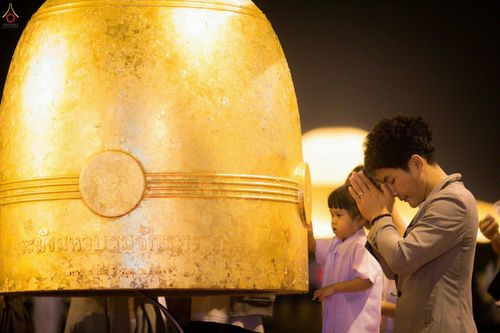 ภาพ No.27625:พิธีปิดแผ่นทองระฆังธรรม เข้าสู่ยุคชาวศิวิไลซ์และพิธีสวดธัมมจักกัปปวัตนสูตร