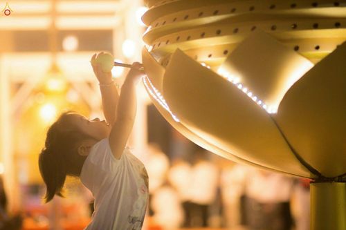 ภาพ No.27626:พิธีปิดแผ่นทองระฆังธรรม เข้าสู่ยุคชาวศิวิไลซ์และพิธีสวดธัมมจักกัปปวัตนสูตร