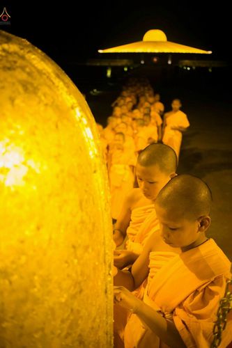 ภาพ No.27650:พิธีปิดแผ่นทองระฆังธรรม เข้าสู่ยุคชาวศิวิไลซ์และพิธีสวดธัมมจักกัปปวัตนสูตร