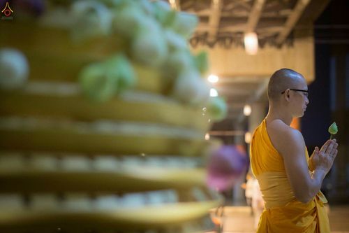 ภาพ No.27651:พิธีปิดแผ่นทองระฆังธรรม เข้าสู่ยุคชาวศิวิไลซ์และพิธีสวดธัมมจักกัปปวัตนสูตร