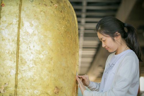 ภาพ No.27682:พิธีปิดแผ่นทองระฆังธรรม เข้าสู่ยุคชาวศิวิไลซ์และพิธีสวดธัมมจักกัปปวัตนสูตร