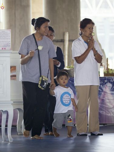 ภาพ No.27698:พิธีปิดแผ่นทองระฆังธรรม เข้าสู่ยุคชาวศิวิไลซ์และพิธีสวดธัมมจักกัปปวัตนสูตร