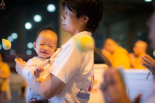 ภาพ No.27719:พิธีปิดแผ่นทองระฆังธรรม เข้าสู่ยุคชาวศิวิไลซ์และพิธีสวดธัมมจักกัปปวัตนสูตร