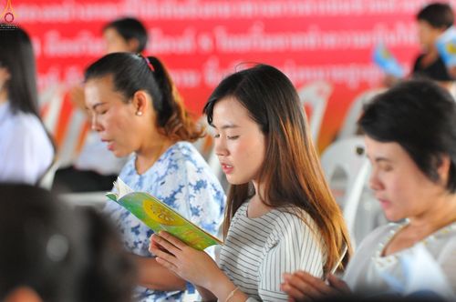 ภาพ No.27747:พิธีปิดแผ่นทองระฆังธรรม เข้าสู่ยุคชาวศิวิไลซ์และพิธีสวดธัมมจักกัปปวัตนสูตร